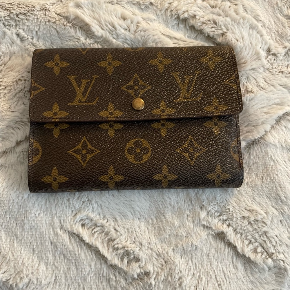Louis Vuitton Monogram Porte Tresor Etui Papiers Trifold Wallet
